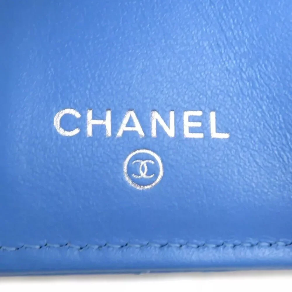 Auth CHANEL Matelasse Trifold Wallet Blue Leather/Silvertone